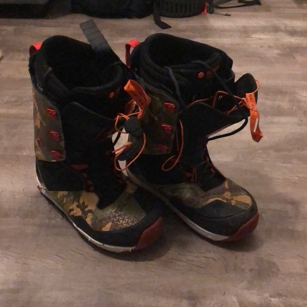 32 Chris Grenier Snowboard Boots